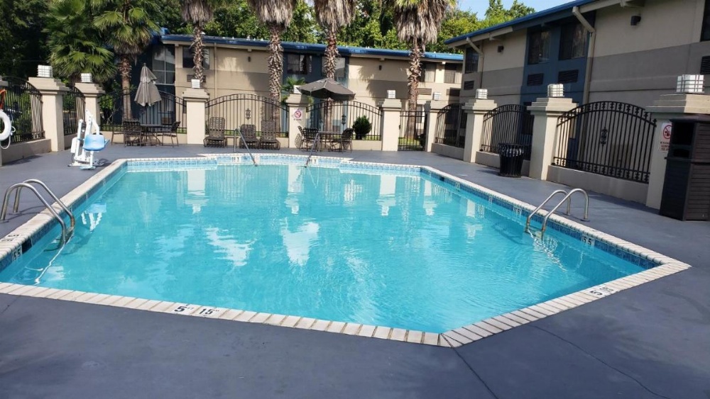 Red Roof Inn Port Allen Main image